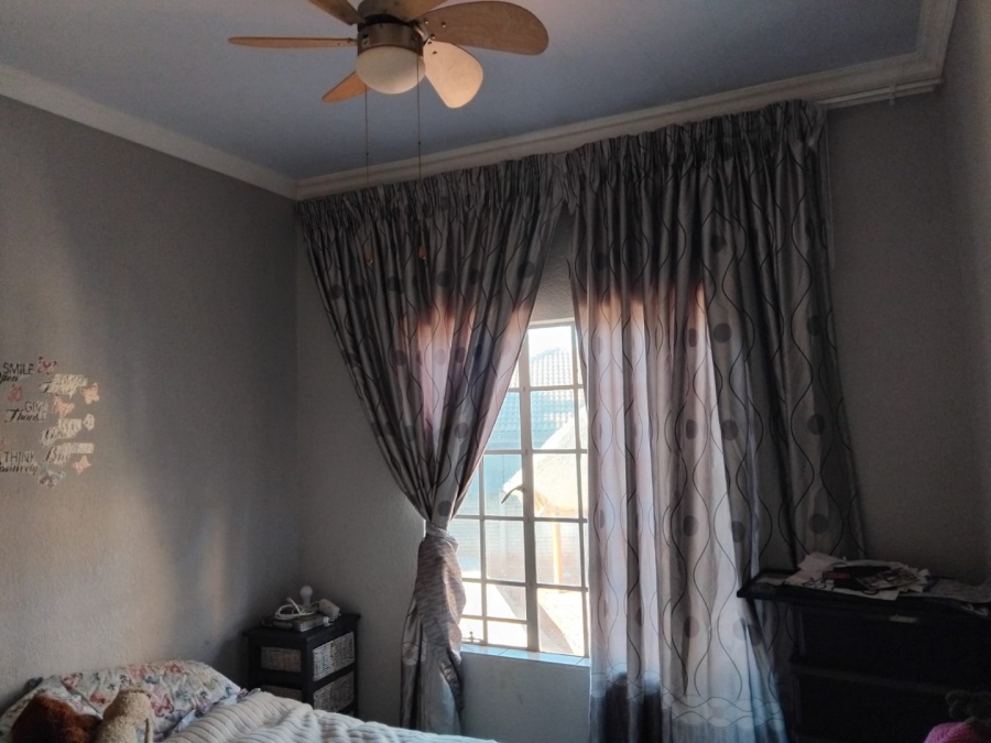 4 Bedroom Property for Sale in Safari Gardens North West